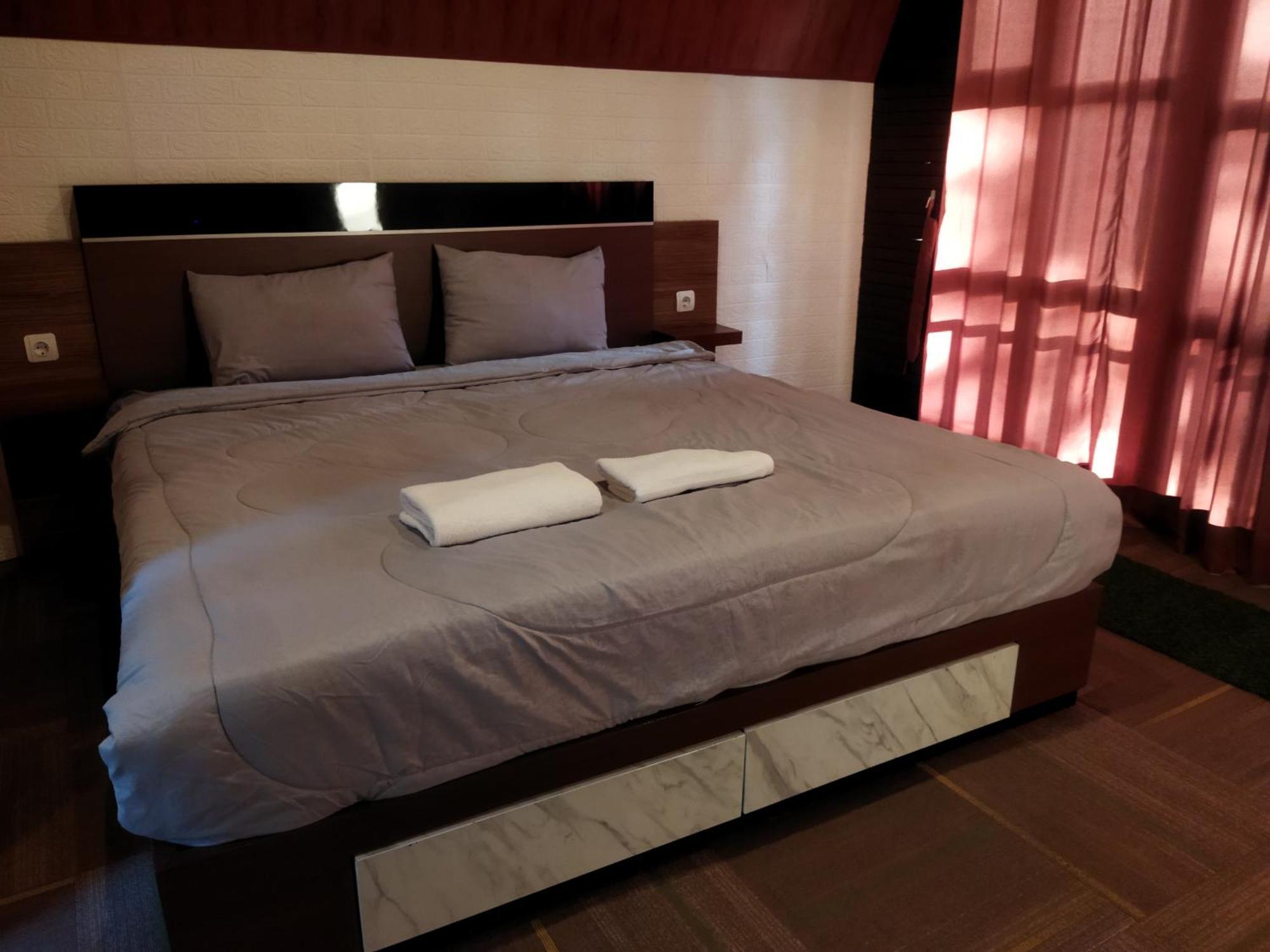 Pijar Resort Powered By Cocotel Kudus Room photo